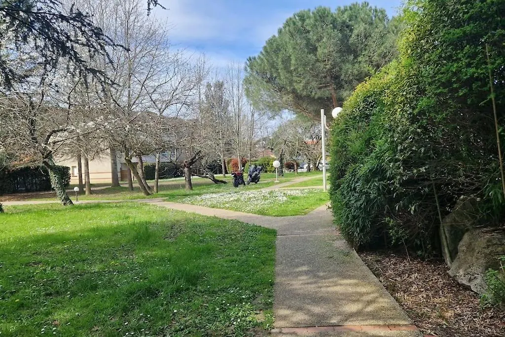 Joli T2 Vue Sur Le Jardin Proche De Toulouse Διαμέρισμα Launaguet 0*,